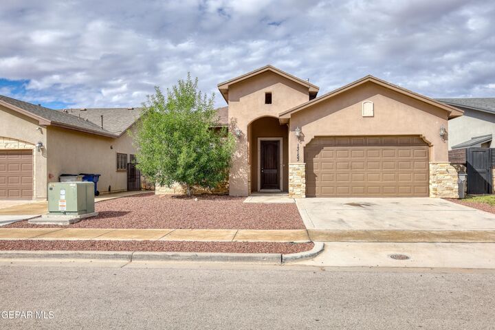 13153 Cozy Cove Avenue  El Paso TX 79938 photo