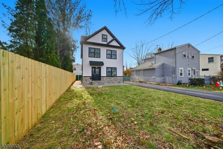 Property Photo:  10 Buena Rd  NJ 07054 