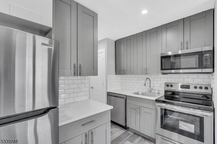 Property Photo:  1300 Fulton St 3  NJ 07065 
