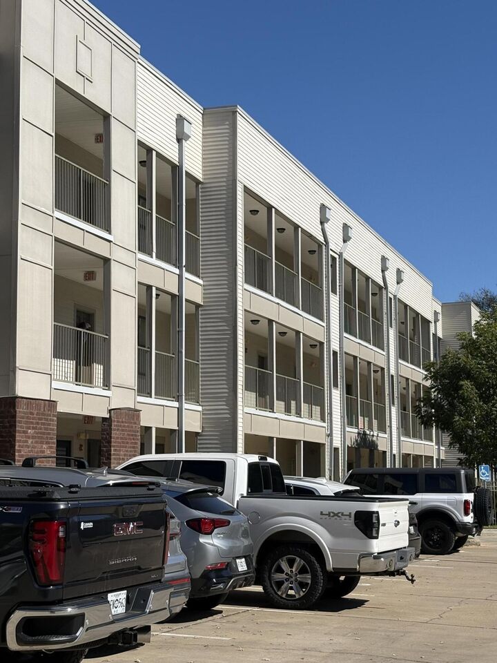 Property Photo: 290 Russell St MS 39759