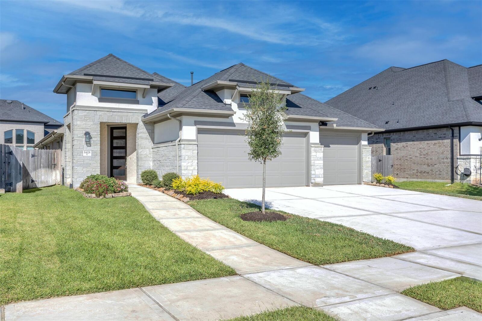 Property Photo: 8418 Terrace Valley Circle TX 77407