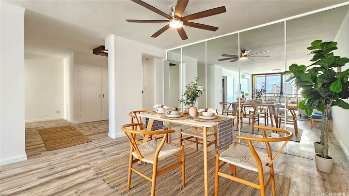 Property Photo:  920 Ward Avenue 17G  HI 96814 