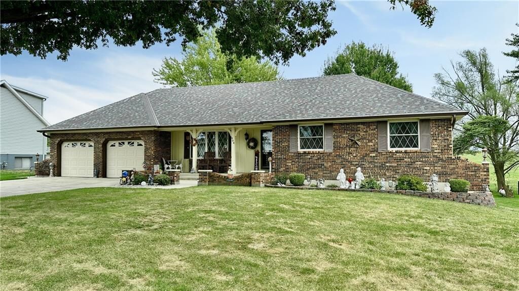 Property Photo:  904 Lake Manor Drive  MO 64683 