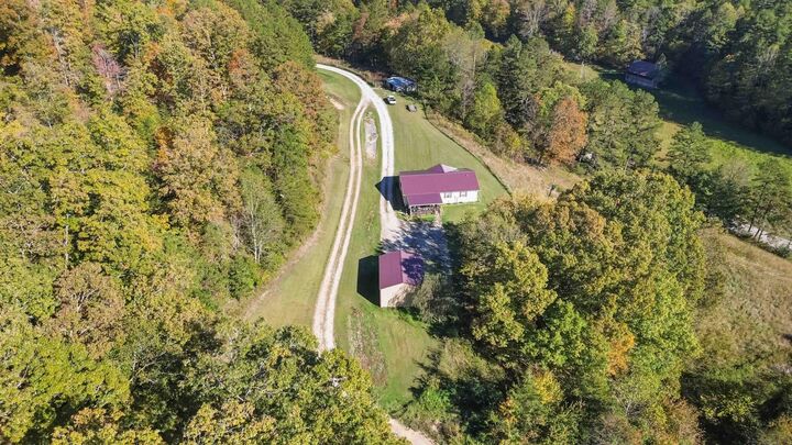 Property Photo:  4229 Highway 1071  KY 40486