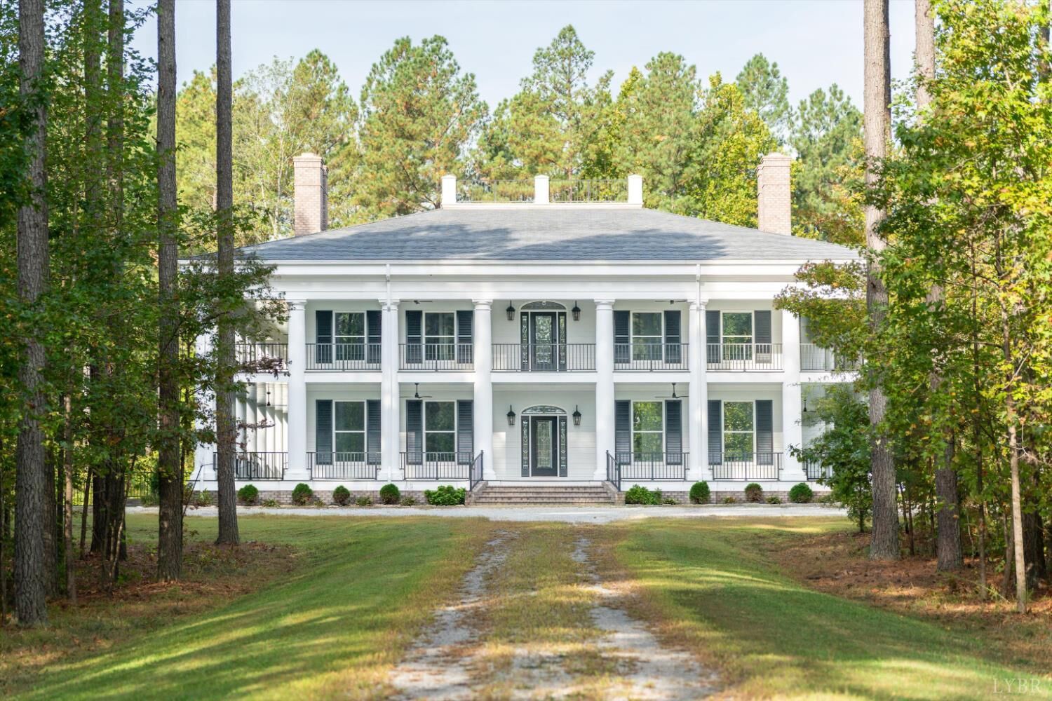 Property Photo: 7622 Farmville Road VA 23901