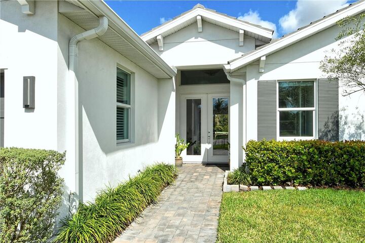 Property Photo: 7744 Sandhill Lake Drive FL 34241