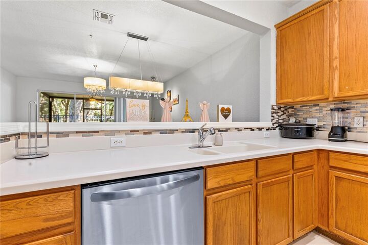 Property Photo:  3366 Shallot Drive 105  FL 32835 