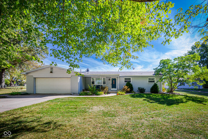 5665 S 950 E  Zionsville IN 46077 photo