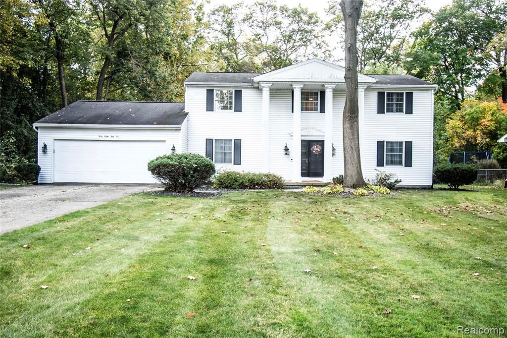 Property Photo: 4855 N Arboretum Drive MI 48638 6306