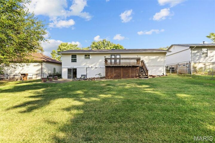 Property Photo: 17 Avocado Tree Circle MO 63376