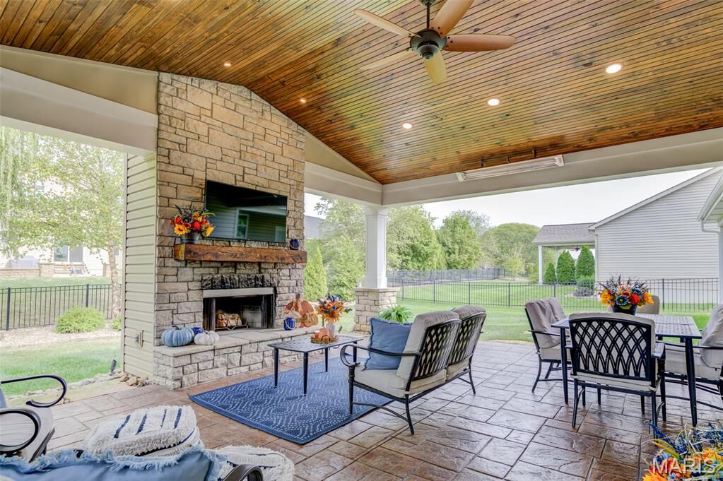 Property Photo: 525 Forest Park Drive MO 63385