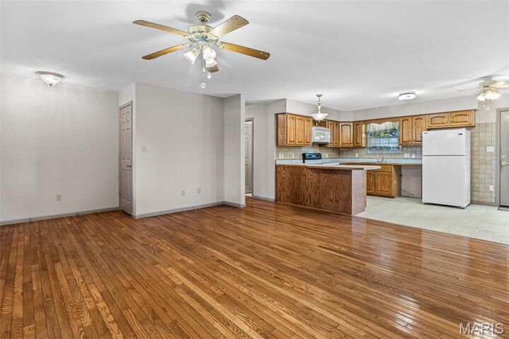 Property Photo:  1229 E Hwy 72  MO 63645