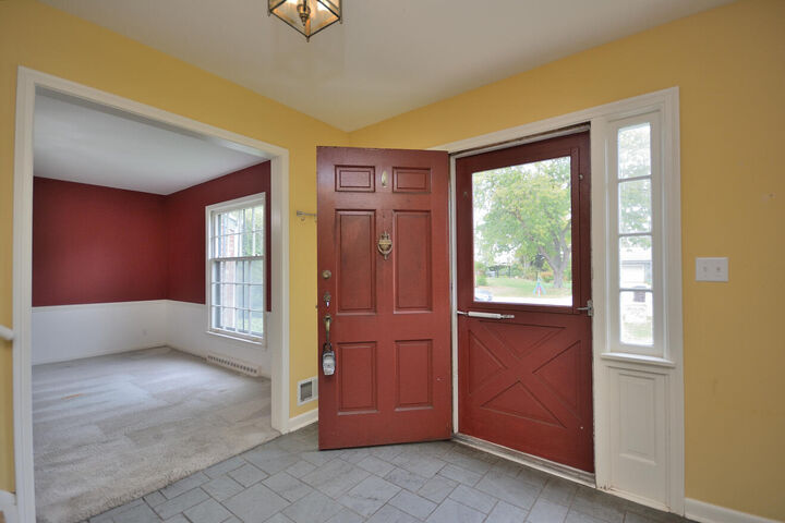 Property Photo:  2213 W Club View Dr  WI 53209 