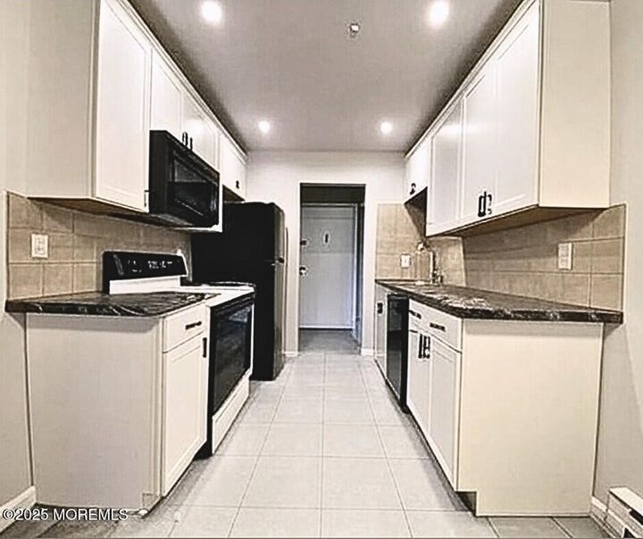 54 Amberly Drive G  Manalapan NJ 07726 photo