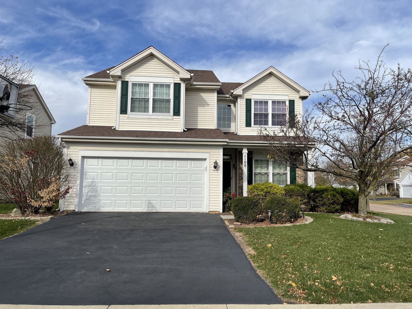 Property Photo: 1100 Rosefield Lane IL 60504