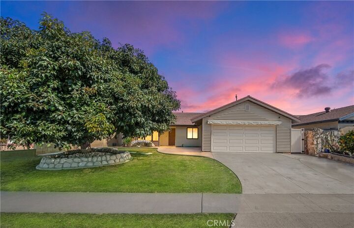 16262 Honolulu Ln  Huntington Beach CA 92649 photo