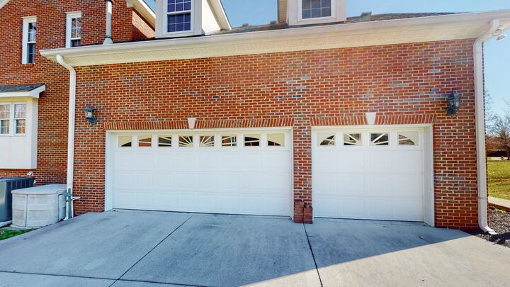 Property Photo: 309 New Kent Ct TN 37388