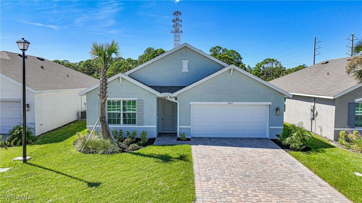 Property Photo: 2965 Ernest Way FL 33905