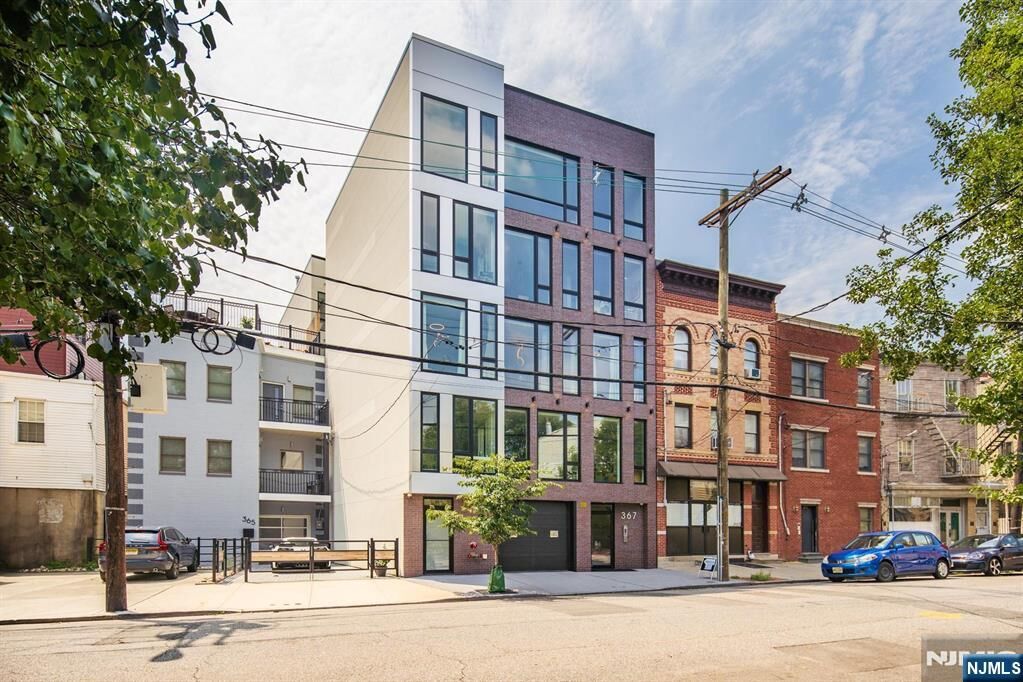 Property Photo:  367 3rd Street 401  NJ 07302 
