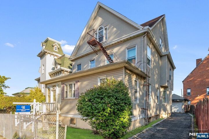 Property Photo:  131 Park Place  NJ 07055 