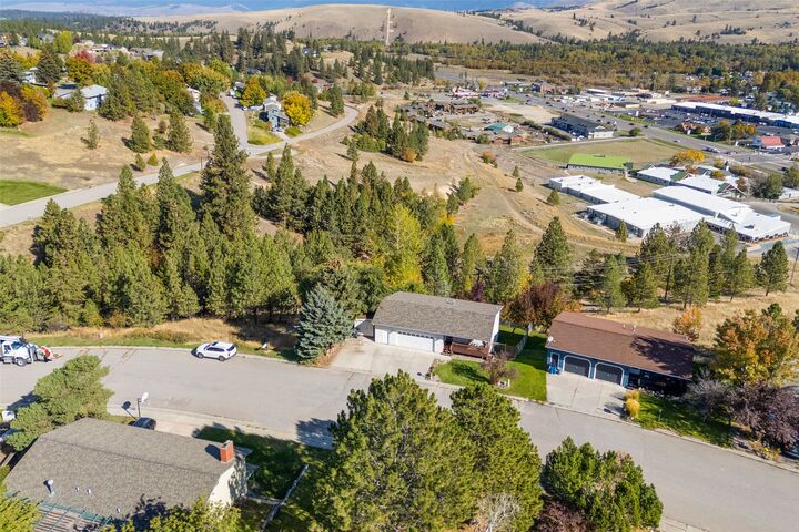 Property Photo: 333 Cap De Villa MT 59847