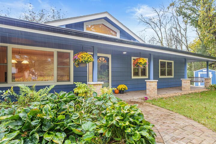 Property Photo:  5909 Bell Circle  MN 55345 