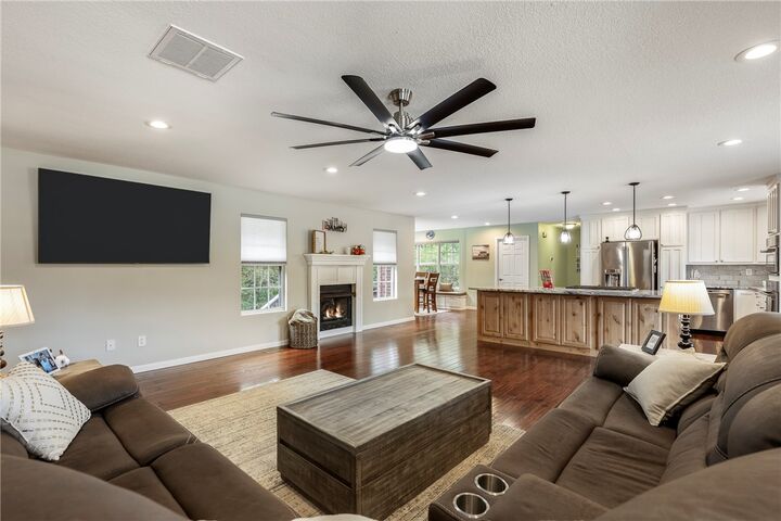 Property Photo: 16620 Patterson Road AR 72751