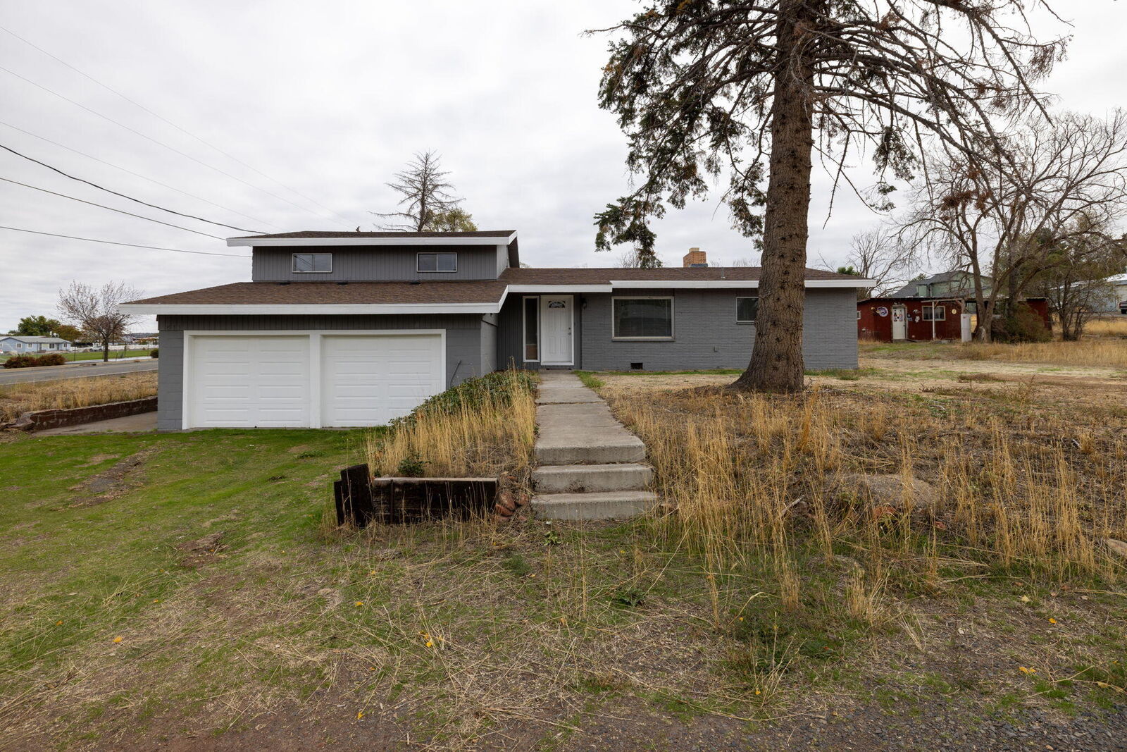 Property Photo: 511 SW Fairgounds Road OR 97741