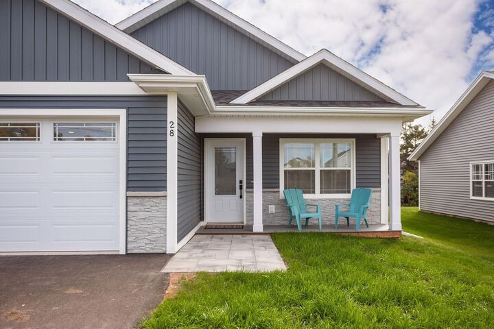 Property Photo: 28 Emily Drive PE C1C 0S5