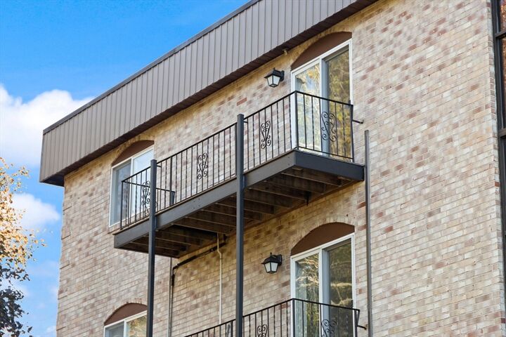 Property Photo:  181 Littleton Rd 117  MA 01824 