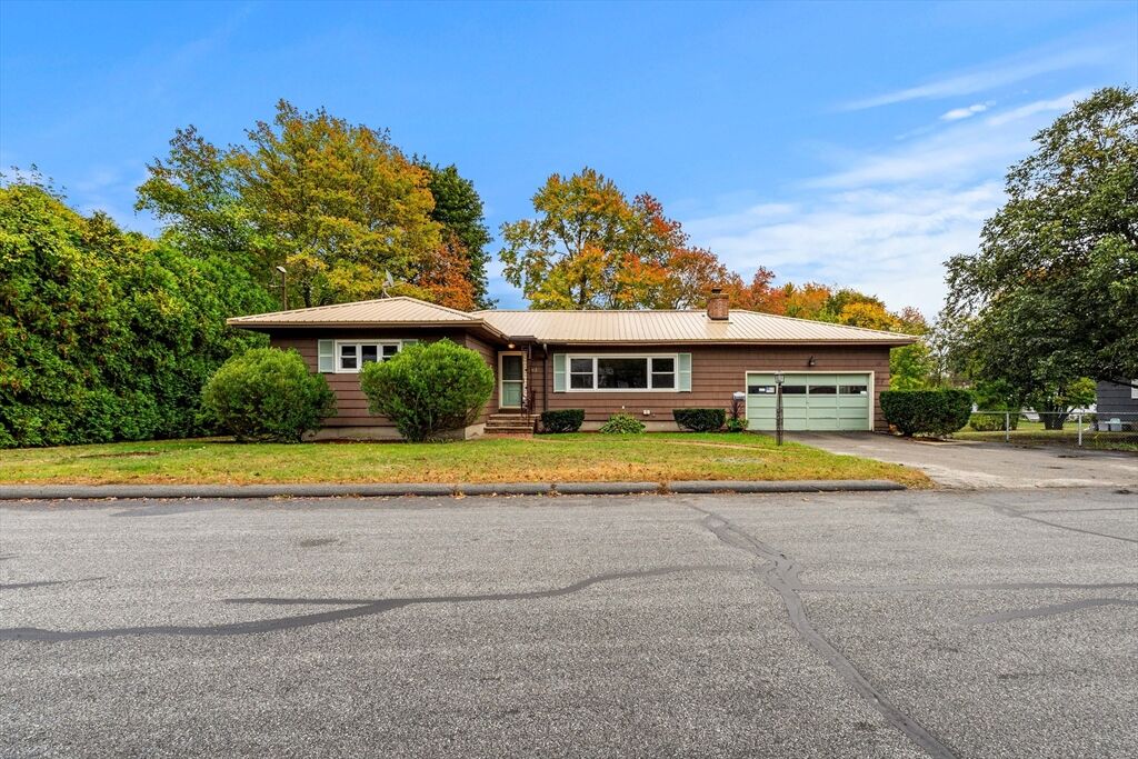 Property Photo: 383 Hovey St MA 01852