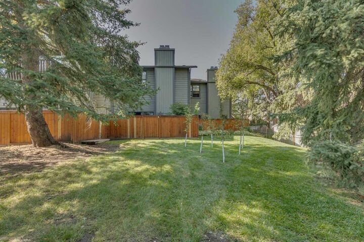 Photo de la propriété: 10030 Oakmoor Way SW 11 AB T2V 4S8
