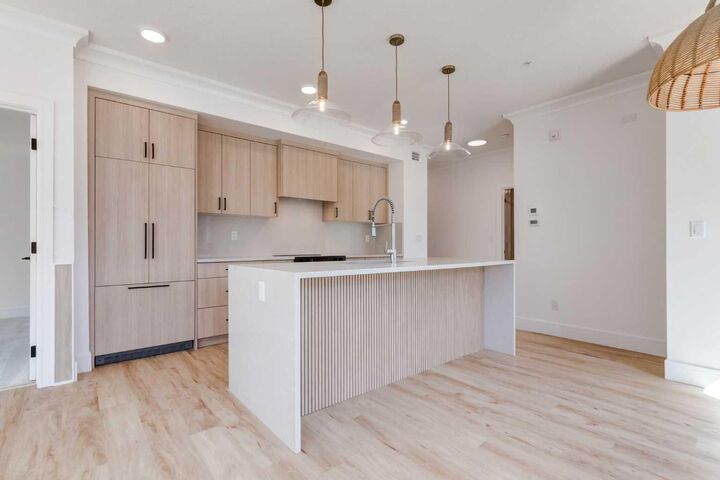Photo de la propriété: 330 Dieppe Drive SW 402 AB T3E 2L4
