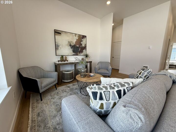 Property Photo: 144 SW Eagle Dr OR 97818