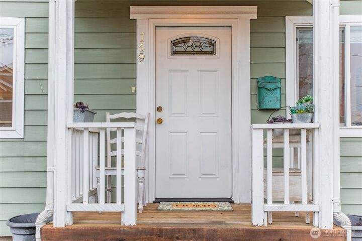 Property Photo:  149  Charles Street  WA 98272
