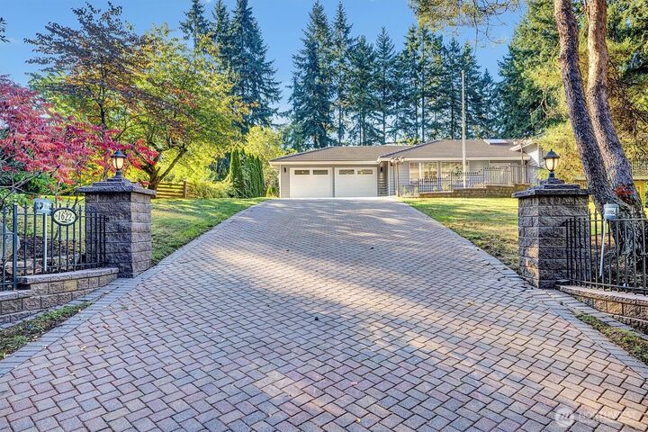 1622  175th Street SW  Lynnwood WA 98037 photo