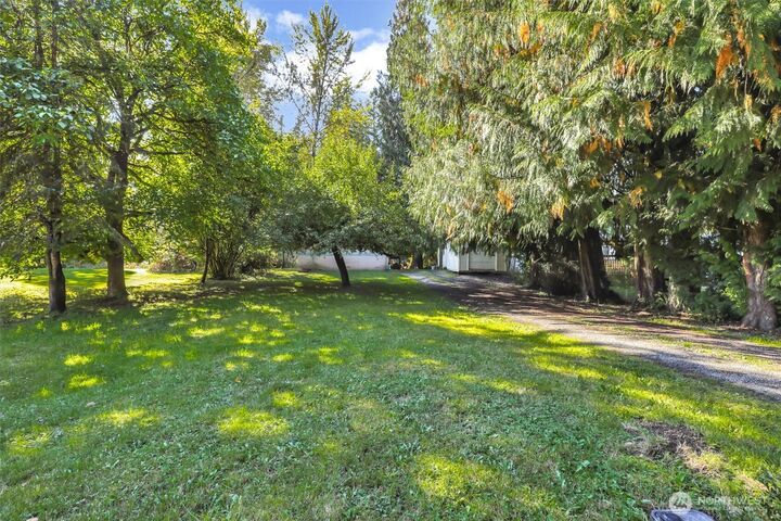 Property Photo: 11800 166 Drive NE WA 98223