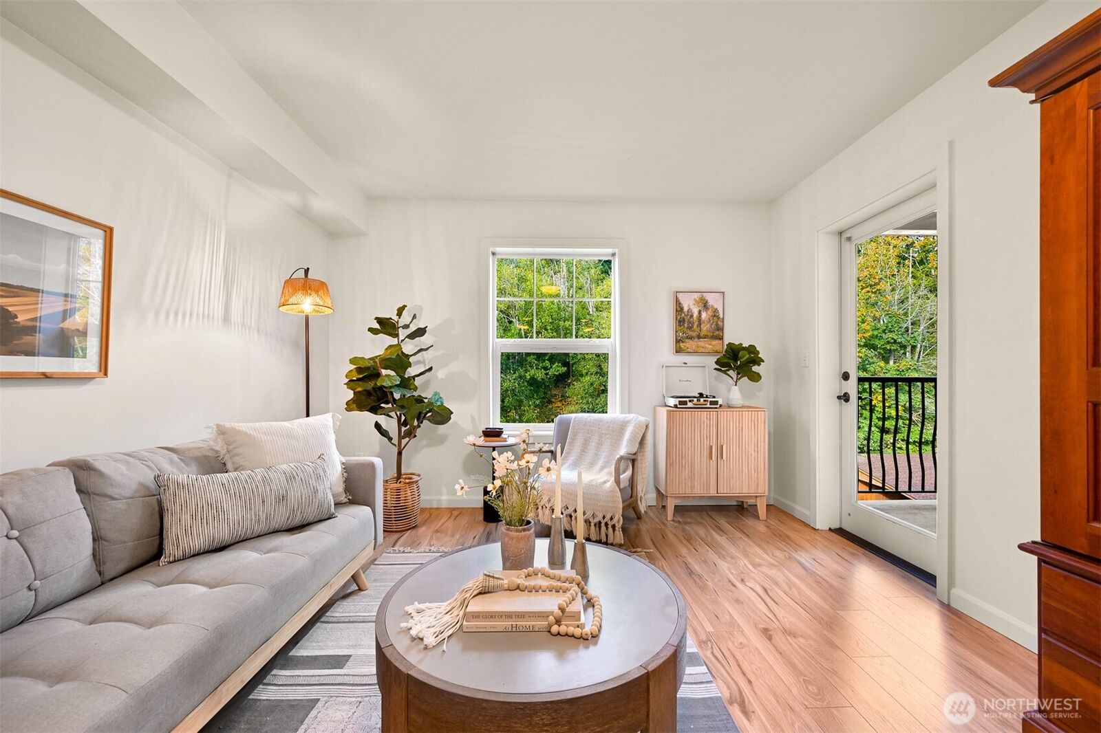 Property Photo:  690  32nd Street 408  WA 98225 