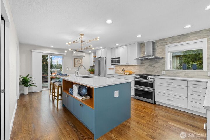 Property Photo: 5117 S Pearl Street WA 98118