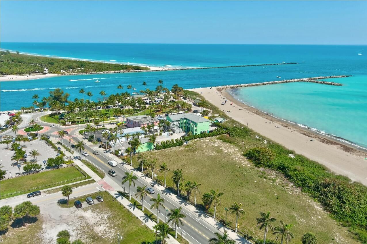 Property Photo:  355 S Ocean Drive P-806  FL 34949 