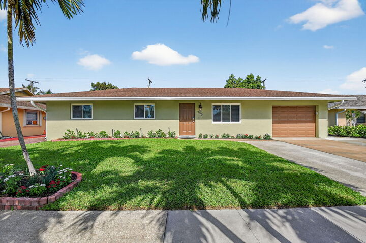 Property Photo:  735 La Costa Way  FL 33462