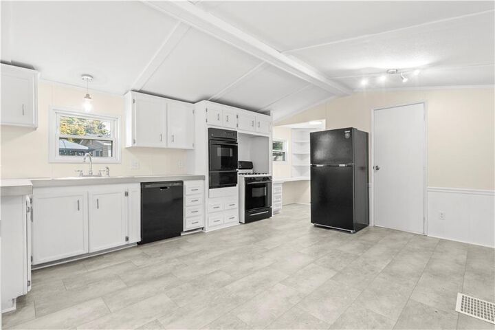 Property Photo:  21 Lear Drive  RI 02816 