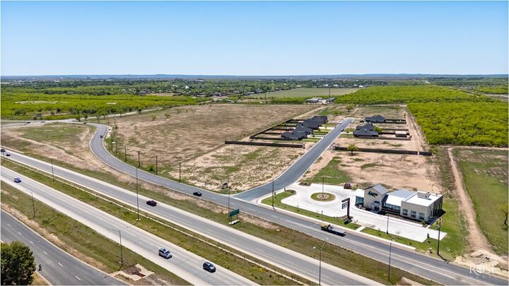 Property Photo: 1675 Loop 306 TX 76904