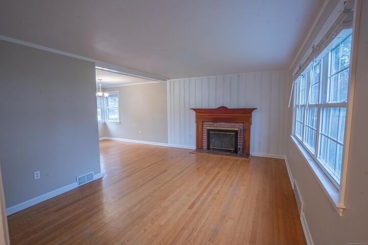 Property Photo: 160 Central Avenue CT 06516