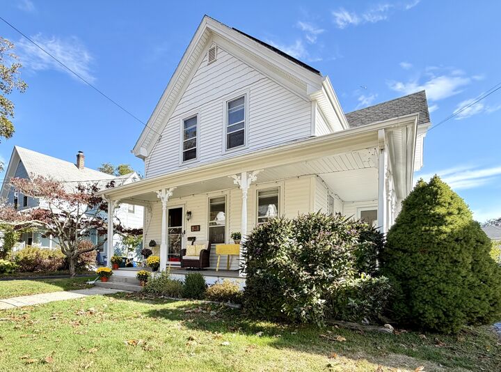 Property Photo: 44 Moss Street CT 06379