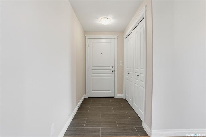 Property Photo: 412 Willowgrove Square 323 SK S7W 0T2