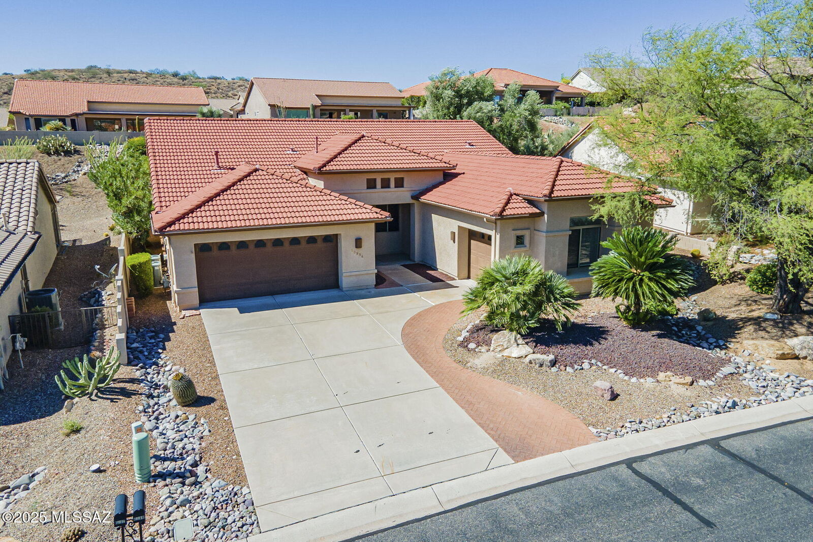 Property Photo:  38994 S Windwood Drive  AZ 85739 