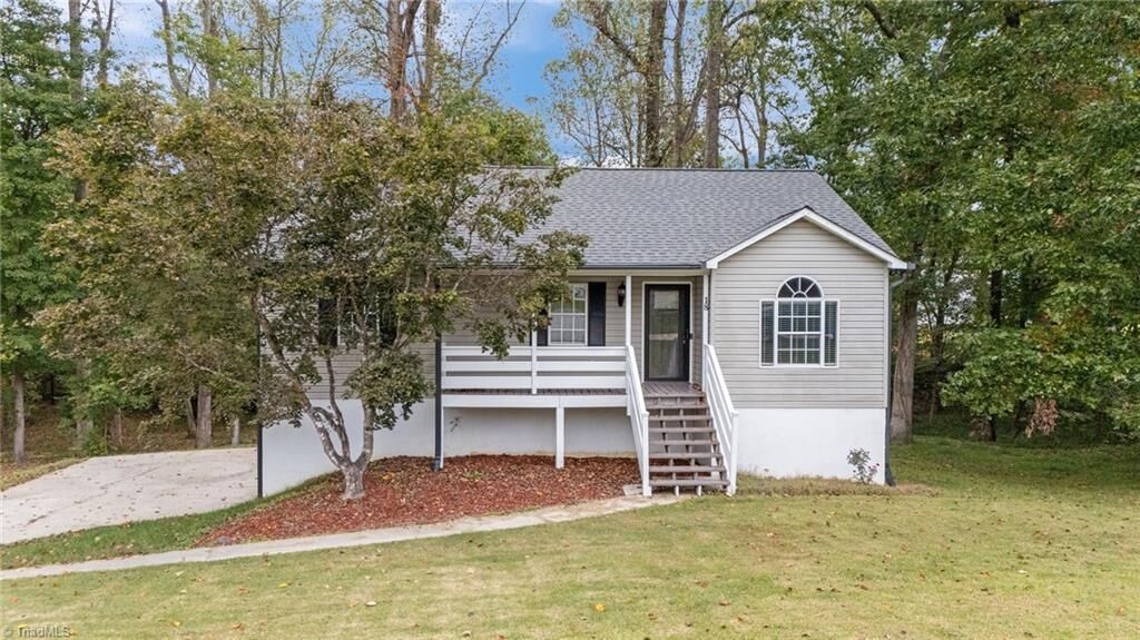 Property Photo:  18 Candlestick Drive  NC 27360 