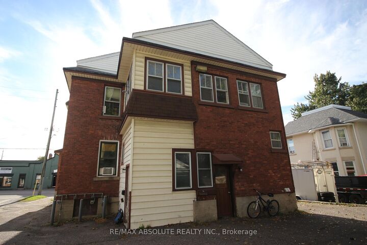 Property Photo: 47 - 51 Raglan Street N ON K7V 1N7