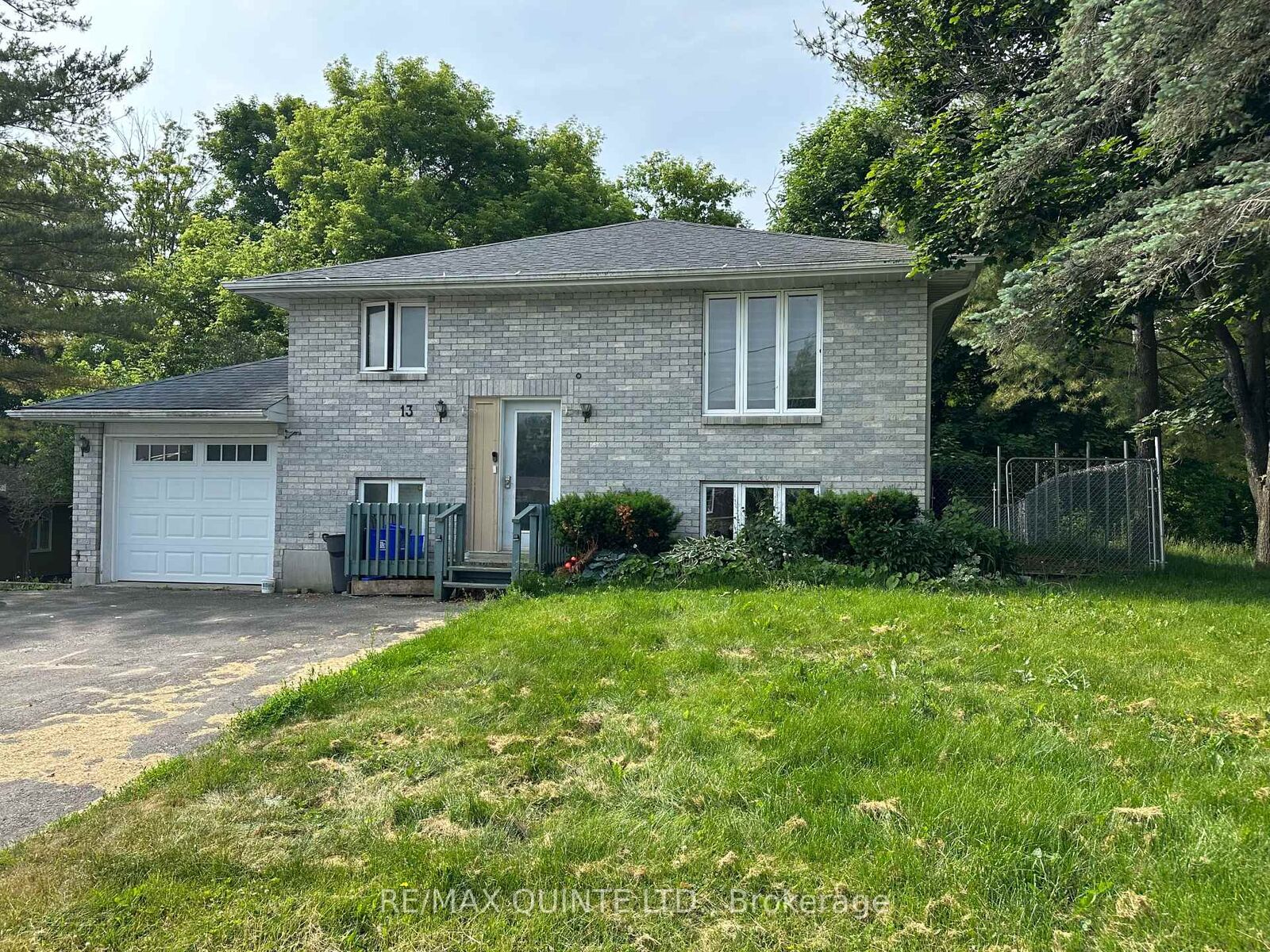 Property Photo: 13 Colborne Street ON K0K 2K0